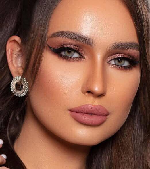 💋 عدسات للعيون الفاتنة – خليه مايقاومك 👁️💋